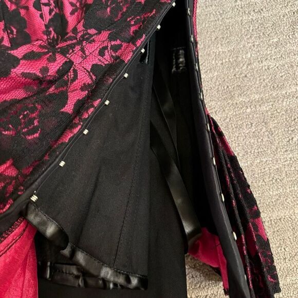 Hot Pink Black Lace Steel Boned Lace Up Back Corset Size 22 NWT - Picture 3 of 10
